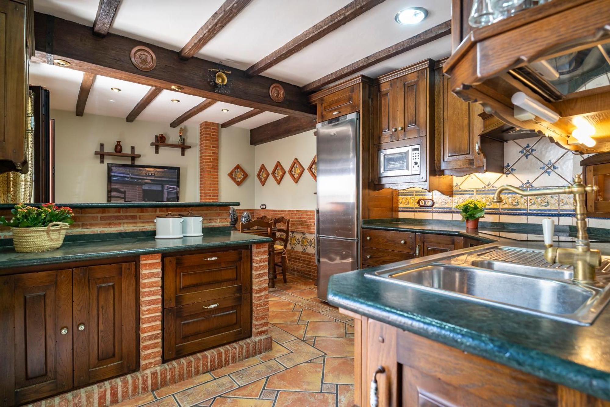 Casa Con Patio Y Terraza En Barrio Historico De La Villa, Junto Al Adarve 프리고드코도바 외부 사진
