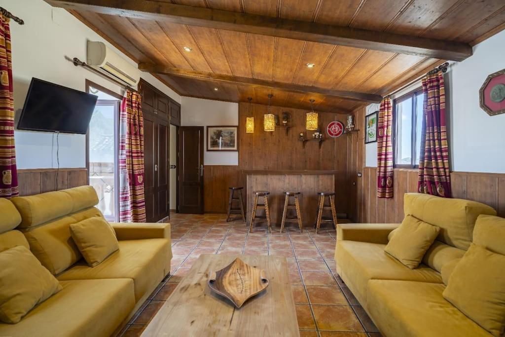 Casa Con Patio Y Terraza En Barrio Historico De La Villa, Junto Al Adarve 프리고드코도바 외부 사진